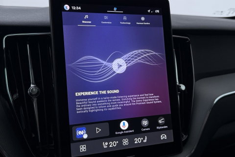Volvo XC60 T8 Ultra Black Edition | Harman/Kardon | Panoramadak | 360° Camera | Head-Up | Stoel+Stuurverwarming | Pilot Assist | BLIS | ACC | 21 Inch
