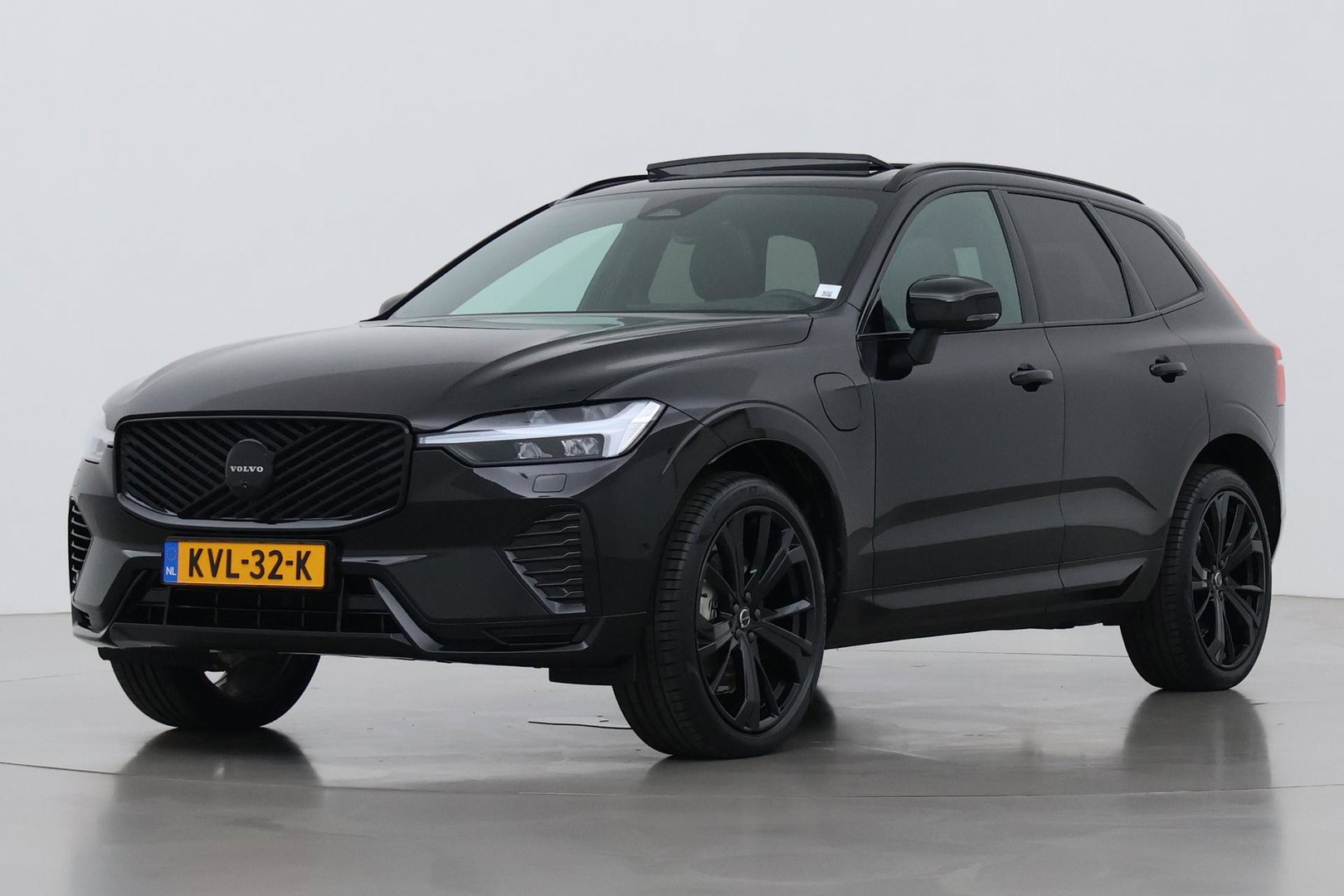 Volvo XC60 T8 Ultra Black Edition | Harman/Kardon | Panoramadak | 360° Camera | Head-Up | Stoel+Stuurverwarming | Pilot Assist | BLIS | ACC | 21 Inch