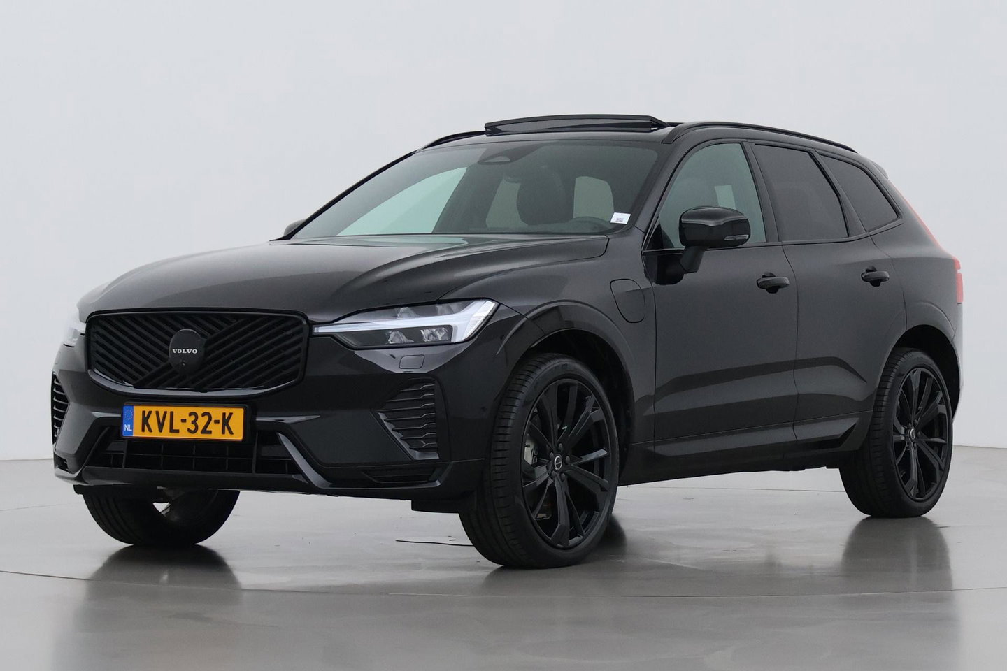 Volvo XC60 T8 Ultra Black Edition | Harman/Kardon | Panoramadak | 360° Camera | Head-Up | Stoel+Stuurverwarming | Pilot Assist | BLIS | ACC | 21 Inch