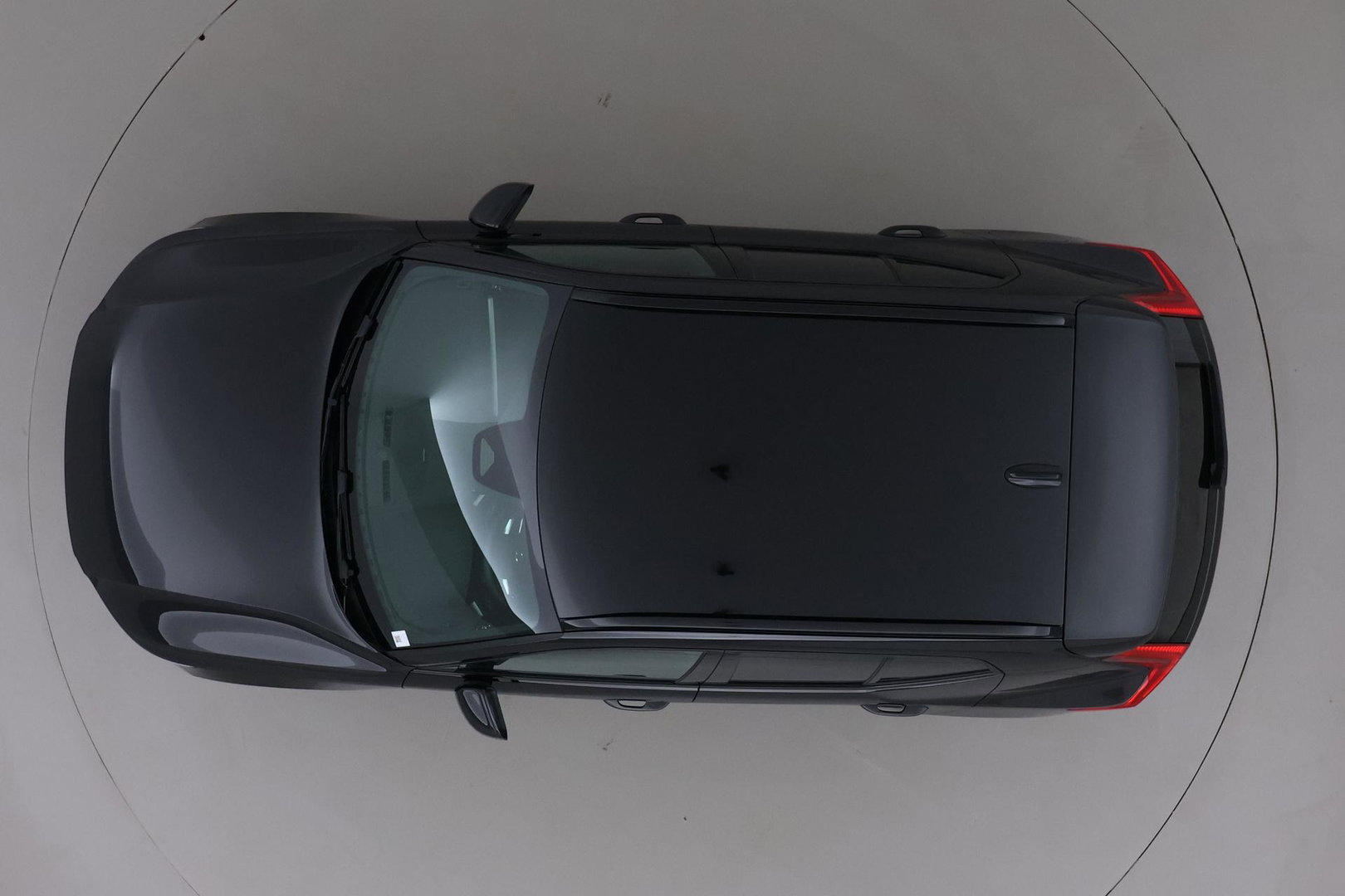Volvo XC40 2.0 B3 Plus Black Edition | Harman/Kardon | Camera | Stoel+Stuurverwarming | Memory | Keyless | 20 Inch