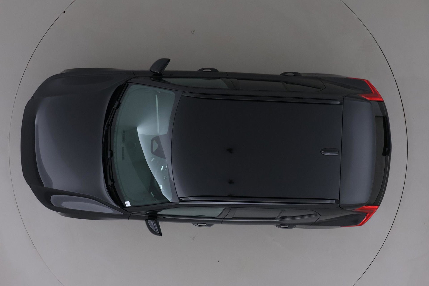 Volvo XC40 2.0 B3 Plus Black Edition | Harman/Kardon | Camera | Stoel+Stuurverwarming | Memory | Keyless | 20 Inch