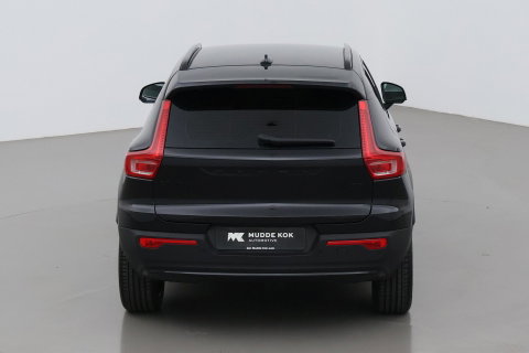 Volvo XC40 2.0 B3 Plus Black Edition | Harman/Kardon | Camera | Stoel+Stuurverwarming | Memory | Keyless | 20 Inch
