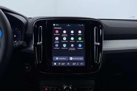 Volvo XC40 2.0 B3 Plus Black Edition | Harman/Kardon | Pilot Assist | Camera | BLIS | Memory | Stoel+Stuurverwarming | Keyless | ACC | 20 Inch