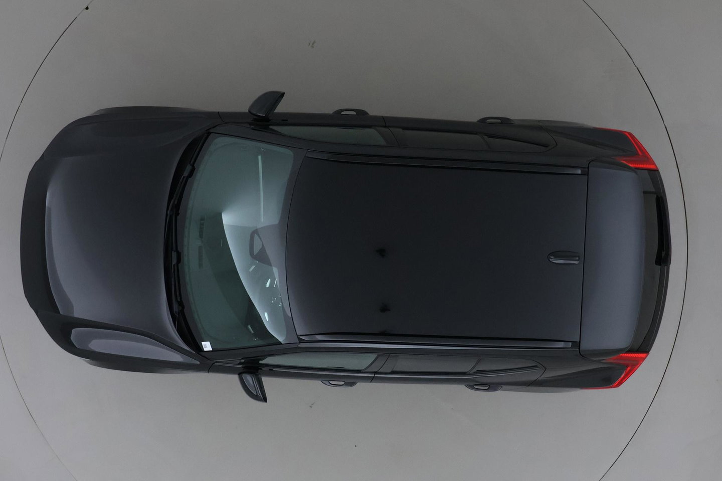 Volvo XC40 2.0 B3 Plus Black Edition | Harman/Kardon | Pilot Assist | Camera | BLIS | Memory | Stoel+Stuurverwarming | Keyless | ACC | 20 Inch