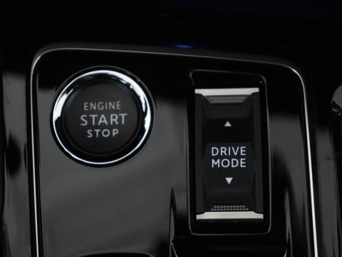 Peugeot 3008 1.6 HYbrid 225 Allure Pack Business SOG 98,2% | Navigatie | Dodehoek ASS | Apple Carplay | Camera |