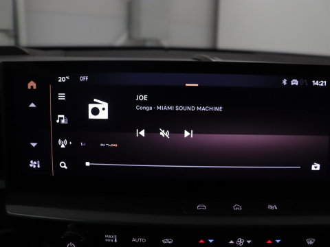 Opel Grandland 1.2 Turbo Hybrid Business Edition | Automaat | Apple Carplay | Dodehoek Ass. | Stuurwielverwarming | Camera |