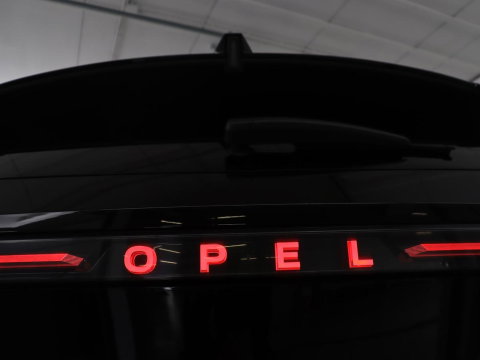 Opel Grandland 1.2 Turbo Hybrid Business Edition | Automaat | Apple Carplay | Dodehoek Ass. | Stuurwielverwarming | Camera |