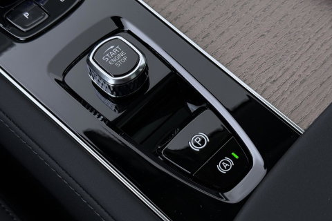 Volvo XC90 T8 Ultra Bright | MY27 | Harman/Kardon | Panoramadak | Trekhaak | 360° Camera | Head-Up | ACC | 21 Inch
