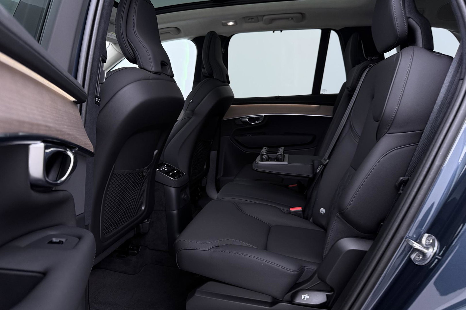 Volvo XC90 T8 Ultra Bright | MY27 | Harman/Kardon | Panoramadak | Trekhaak | 360° Camera | Head-Up | ACC | 21 Inch