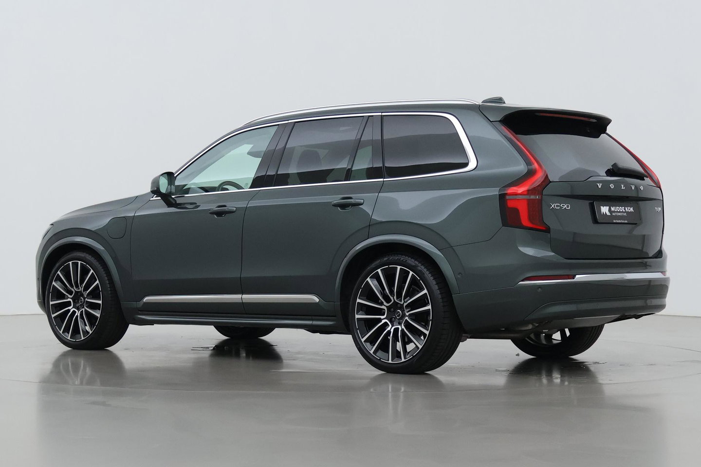 Volvo XC90 T8 Ultra Bright | Bowers&Wilkins | Luchtvering | Trekhaak | Panoramadak | 360° Camera | Massage | Stoelventilatie | 22 Inch