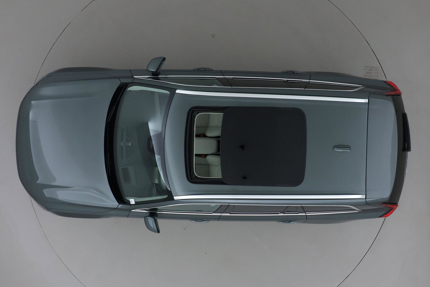 Volvo XC90 T8 Ultra Bright | Bowers&Wilkins | Luchtvering | Trekhaak | Panoramadak | 360° Camera | Massage | Stoelventilatie | 22 Inch