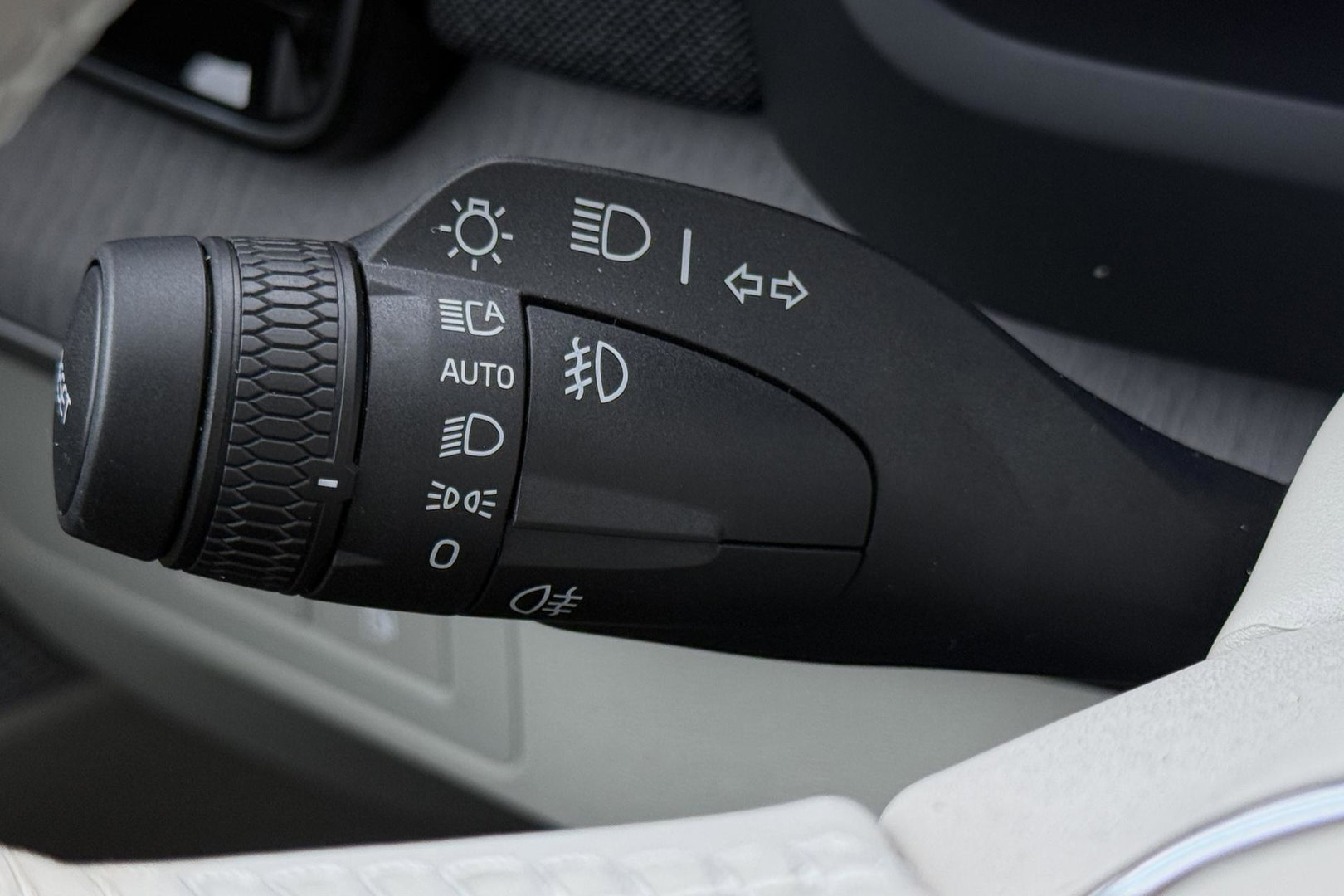 Volvo XC90 T8 Ultra Bright | Bowers&Wilkins | Luchtvering | Trekhaak | Panoramadak | 360° Camera | Massage | Stoelventilatie | 22 Inch