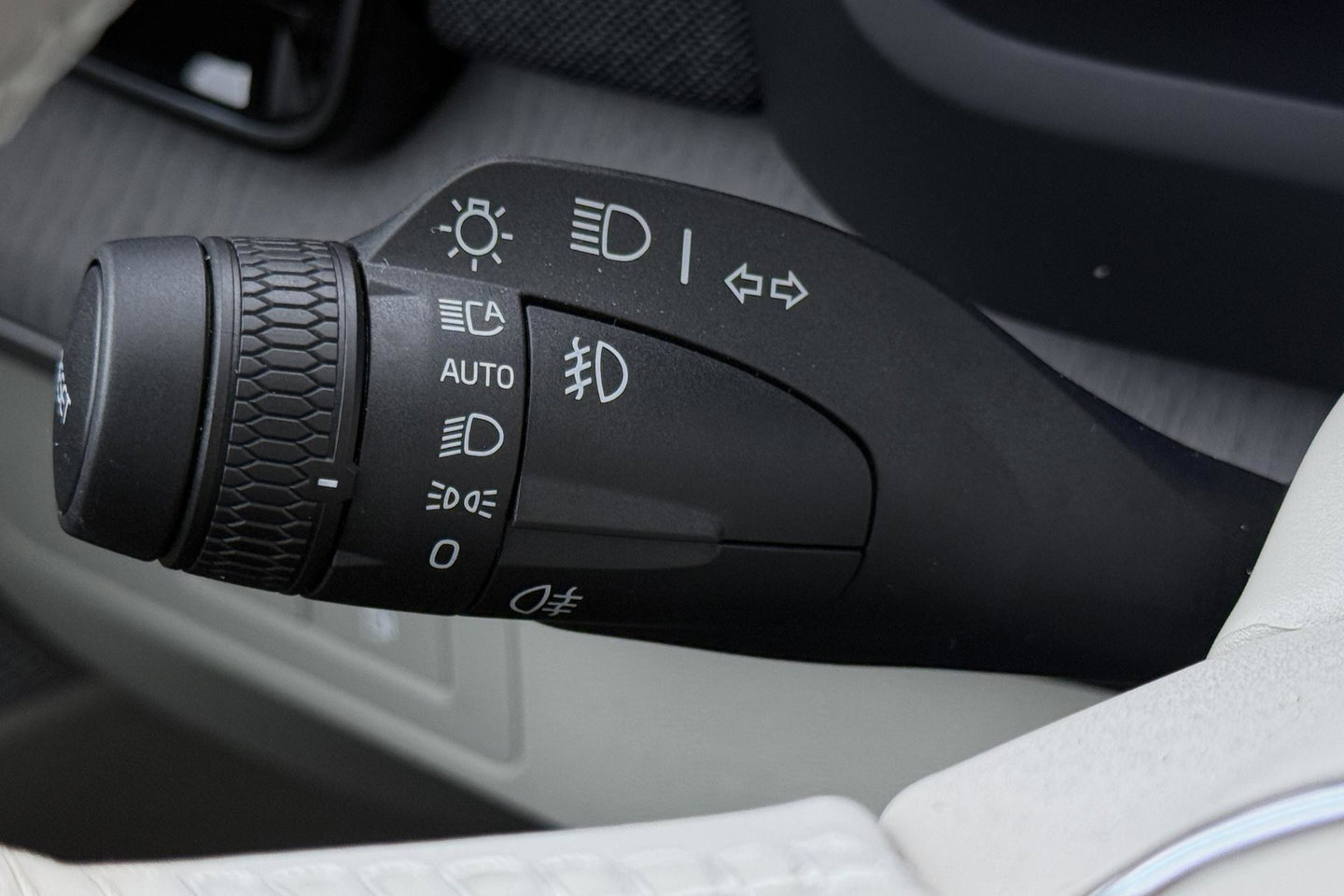 Volvo XC90 T8 Ultra Bright | Bowers&Wilkins | Luchtvering | Trekhaak | Panoramadak | 360° Camera | Massage | Stoelventilatie | 22 Inch