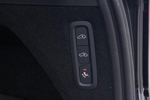 Volvo XC90 T8 Ultra Bright | Bowers&Wilkins | Luchtvering | Trekhaak | Panoramadak | 360° Camera | Massage | Stoelventilatie | 22 Inch