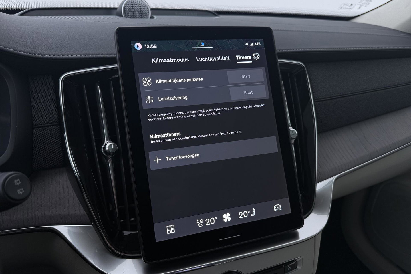 Volvo XC90 T8 Ultra Bright | Bowers&Wilkins | Luchtvering | Trekhaak | Panoramadak | 360° Camera | Massage | Stoelventilatie | 22 Inch