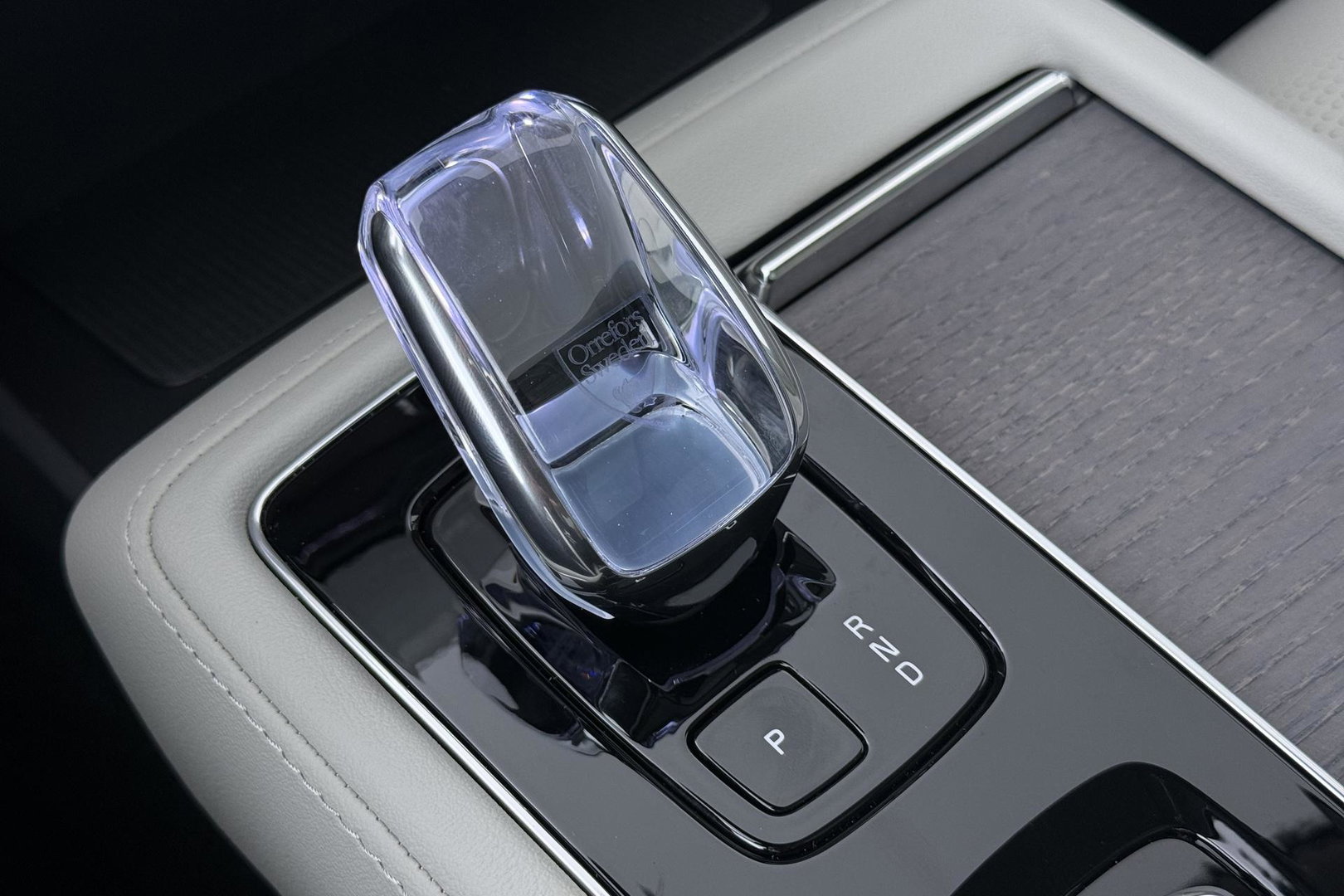 Volvo XC90 T8 Ultra Bright | Bowers&Wilkins | Luchtvering | Trekhaak | Panoramadak | 360° Camera | Massage | Stoelventilatie | 22 Inch