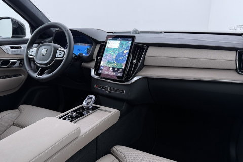 Volvo XC90 T8 Ultra Bright | MY27 | Bowers&Wilkins | Luchtvering | Panoramadak | 360° Camera | Trekhaak | Massage | Head-Up | 22 Inch