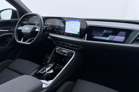 Audi Q5 2.0 TFSI e-Hybrid Quattro S Edition | FACELIFT | ACC | Trekhaak | 360° Camera | Tech Plus | Matrix LED | Keyless | Getint glas