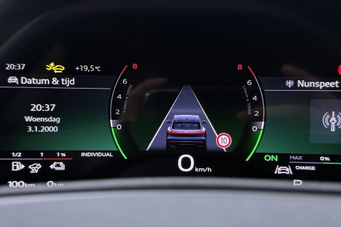 Audi Q5 2.0 TFSI e-Hybrid Quattro S Edition | FACELIFT | ACC | Trekhaak | 360° Camera | Tech Plus | Matrix LED | Keyless | Getint glas