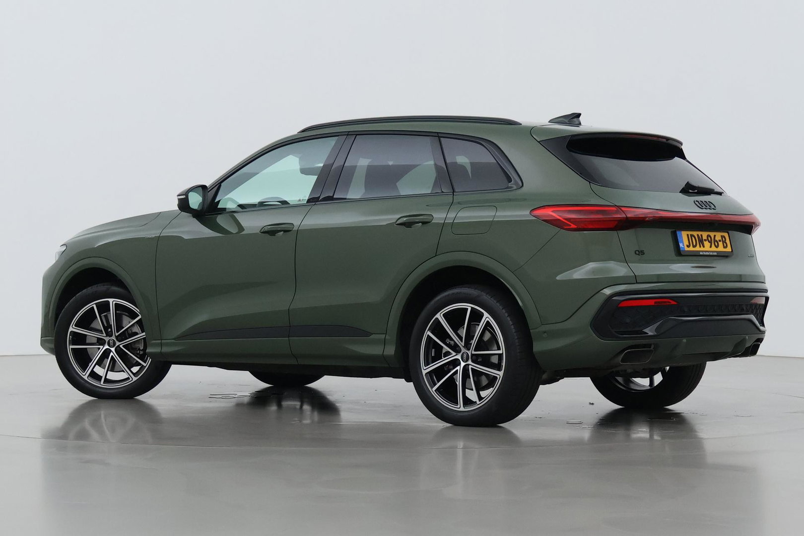 Audi Q5 2.0 TFSI e-Hybrid Quattro S Edition | FACELIFT | ACC | Trekhaak | 360° Camera | Tech Plus | Matrix LED | Keyless | Getint glas