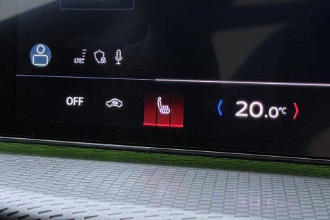 Audi Q5 2.0 TFSI e-Hybrid Quattro S Edition | FACELIFT | ACC | Trekhaak | 360° Camera | Tech Plus | Matrix LED | Keyless | Getint glas