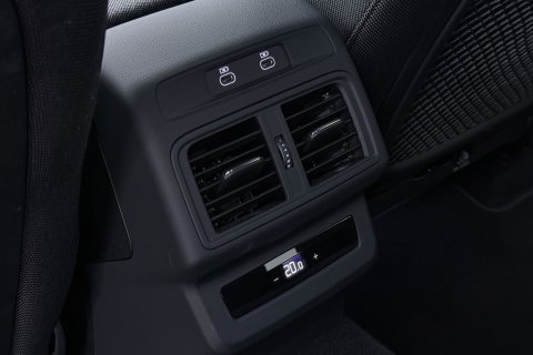 Audi Q5 2.0 TFSI e-Hybrid Quattro S Edition | FACELIFT | ACC | Trekhaak | 360° Camera | Tech Plus | Matrix LED | Keyless | Getint glas