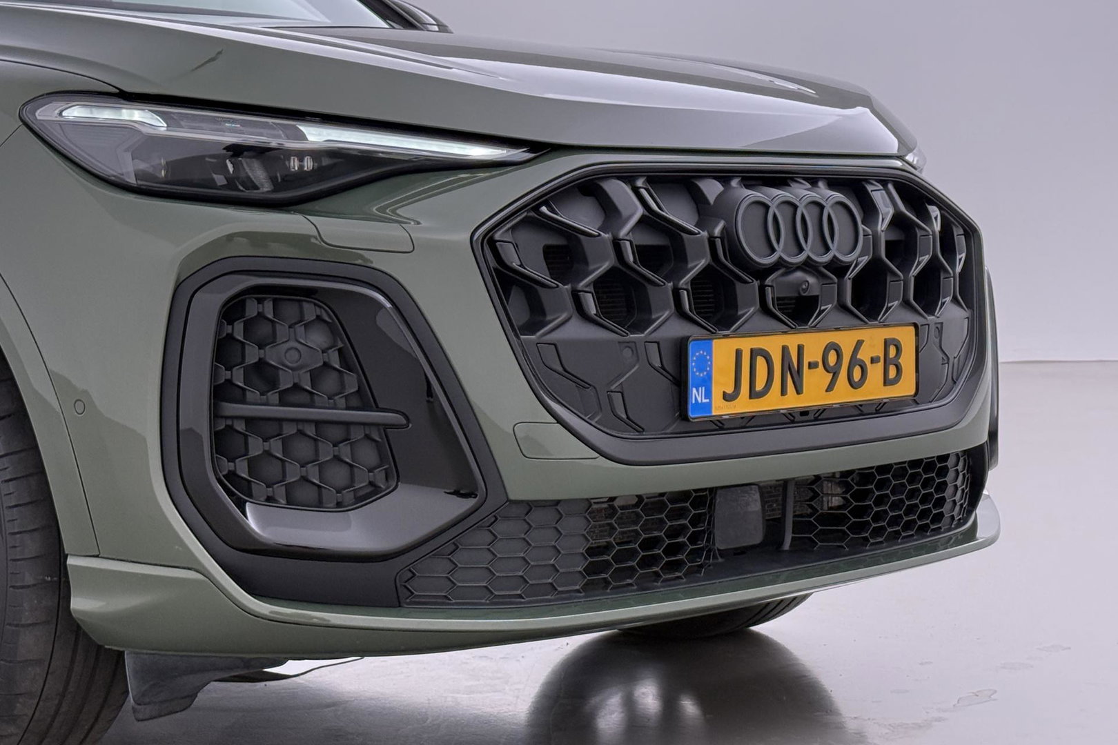 Audi Q5 2.0 TFSI e-Hybrid Quattro S Edition | FACELIFT | ACC | Trekhaak | 360° Camera | Tech Plus | Matrix LED | Keyless | Getint glas