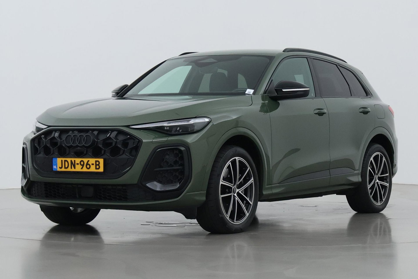 Audi Q5 2.0 TFSI e-Hybrid Quattro S Edition | FACELIFT | ACC | Trekhaak | 360° Camera | Tech Plus | Matrix LED | Keyless | Getint glas
