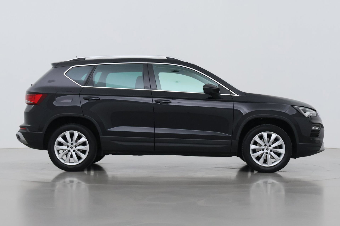 SEAT Ateca 1.5 TSI Style Business Intense | Trekhaak | Stoel+Stuurverwarming | Getint glas | Navigatie | | LED | Cruise Control