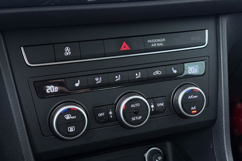 SEAT Ateca 1.5 TSI Style Business Intense | Trekhaak | Stoel+Stuurverwarming | Getint glas | Navigatie | | LED | Cruise Control