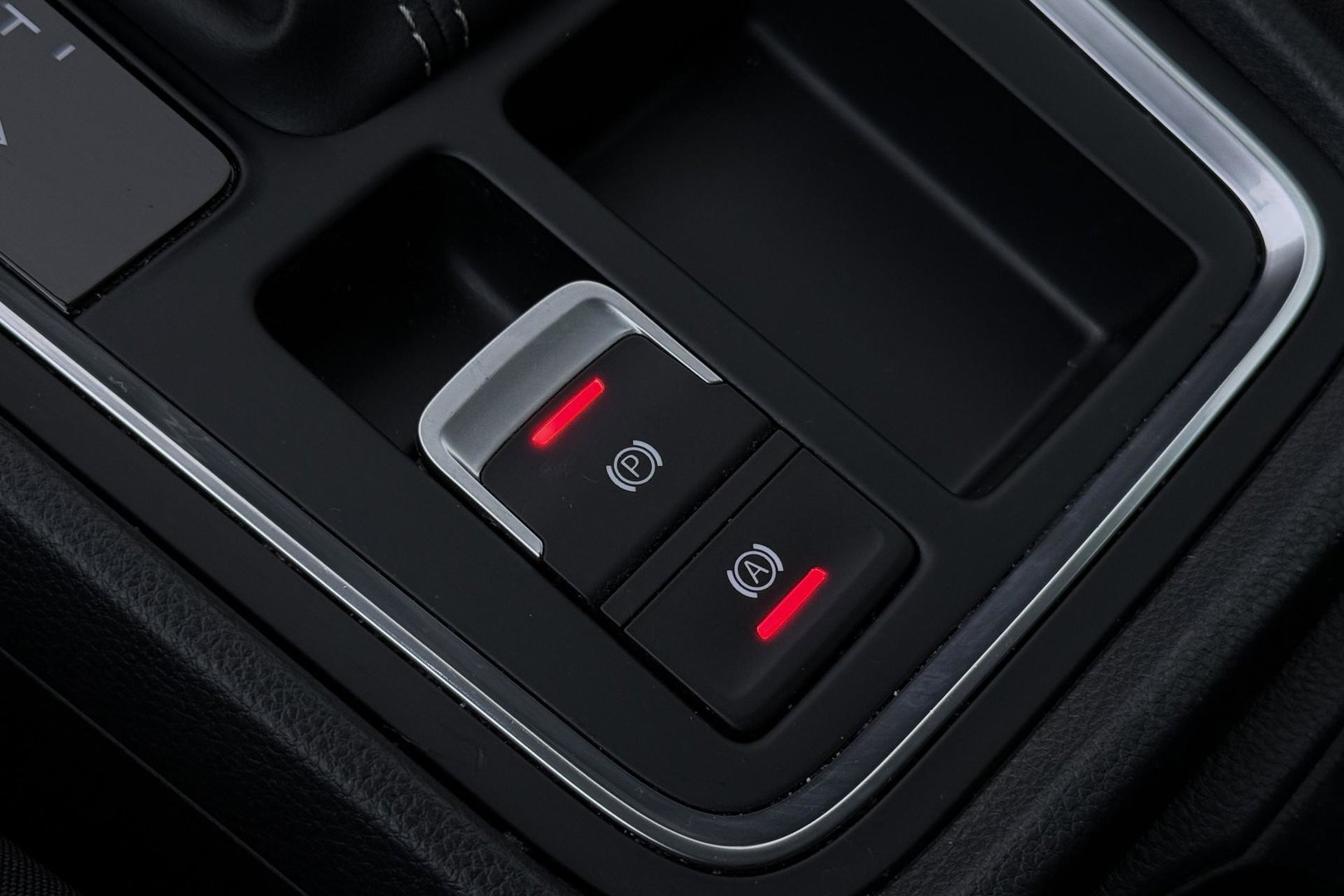 SEAT Ateca 1.5 TSI Style Business Intense | Trekhaak | Stoel+Stuurverwarming | Getint glas | Navigatie | | LED | Cruise Control