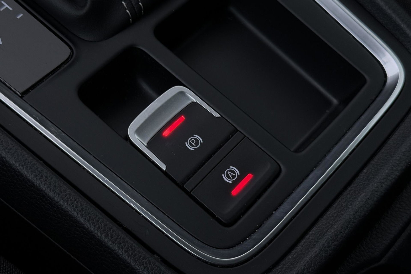 SEAT Ateca 1.5 TSI Style Business Intense | Trekhaak | Stoel+Stuurverwarming | Getint glas | Navigatie | | LED | Cruise Control