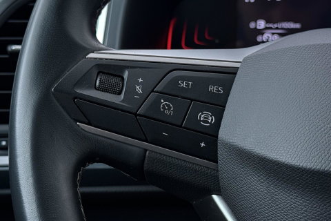 SEAT Ateca 1.5 TSI Style Business Intense | Trekhaak | Stoel+Stuurverwarming | Getint glas | Navigatie | | LED | Cruise Control