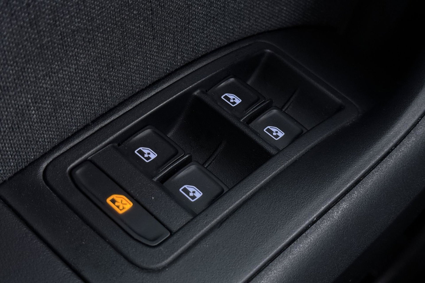 SEAT Ateca 1.5 TSI Style Business Intense | Trekhaak | Stoel+Stuurverwarming | Getint glas | Navigatie | | LED | Cruise Control