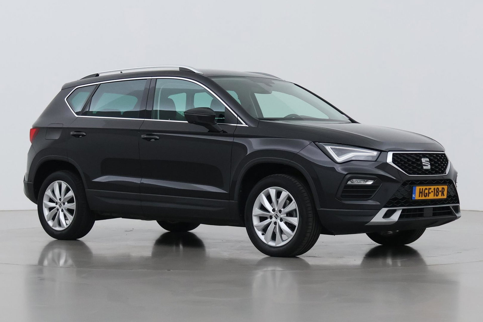 SEAT Ateca 1.5 TSI Style Business Intense | Trekhaak | Stoel+Stuurverwarming | Getint glas | Navigatie | | LED | Cruise Control