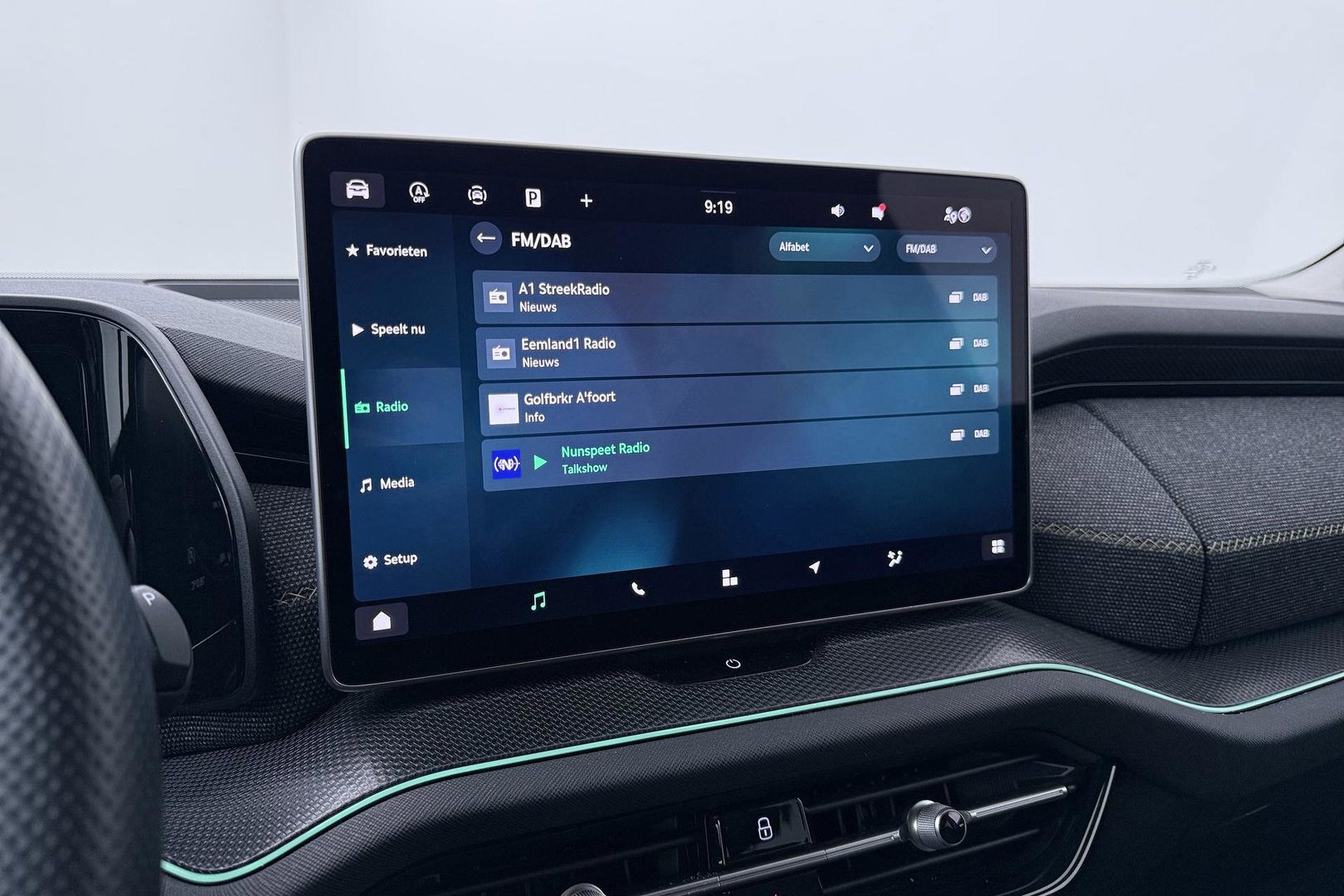 Škoda Kodiaq 1.5 TSI MHEV Tour Edition | ACC | Trekhaak | Memory | Keyless | Camera | Stoelverwarming | Getint glas | LED | 20 Inch
