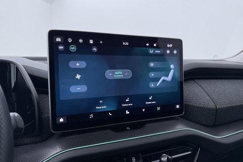 Škoda Kodiaq 1.5 TSI MHEV Tour Edition | ACC | Trekhaak | Memory | Keyless | Camera | Stoelverwarming | Getint glas | LED | 20 Inch