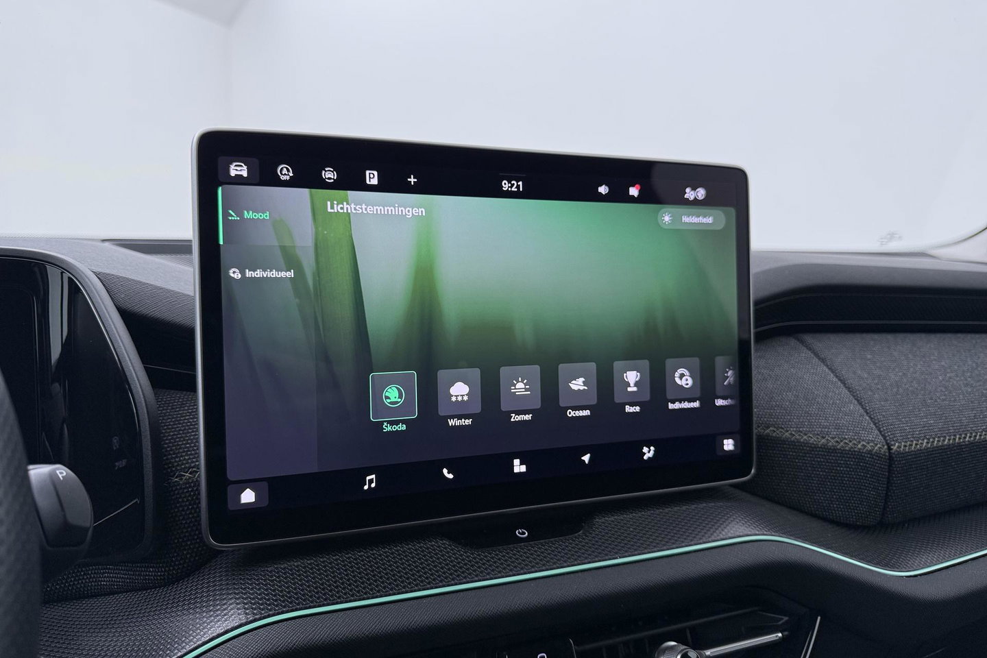 Škoda Kodiaq 1.5 TSI MHEV Tour Edition | ACC | Trekhaak | Memory | Keyless | Camera | Stoelverwarming | Getint glas | LED | 20 Inch
