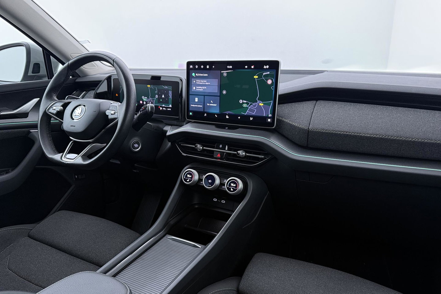 Škoda Kodiaq 1.5 TSI MHEV Tour Edition | ACC | Trekhaak | Keyless | Camera | Stoelverwarming | Memory | Getint glas | 20 Inch