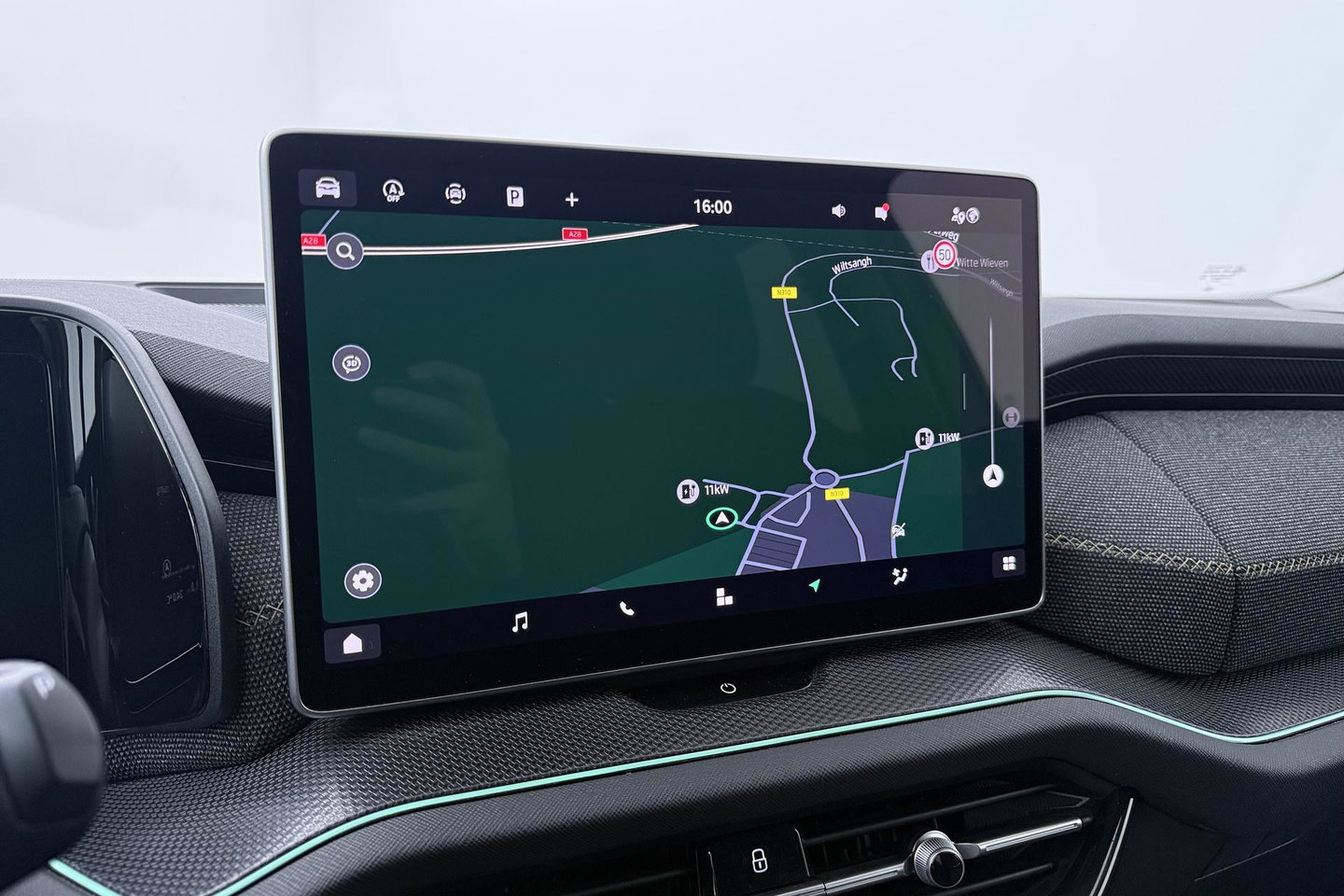 Škoda Kodiaq 1.5 TSI MHEV Tour Edition | ACC | Trekhaak | Keyless | Camera | Stoelverwarming | Memory | Getint glas | 20 Inch