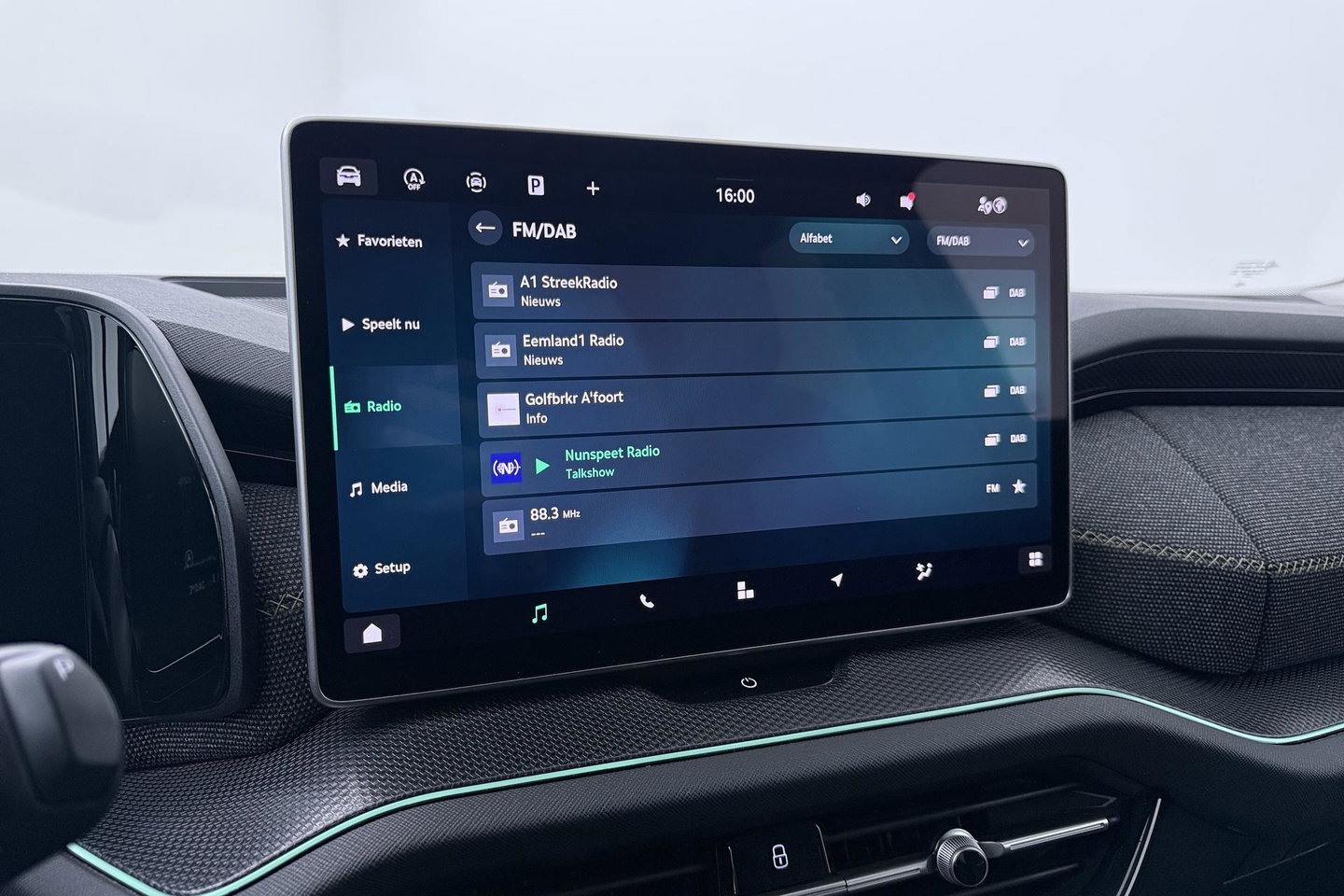 Škoda Kodiaq 1.5 TSI MHEV Tour Edition | ACC | Trekhaak | Keyless | Camera | Stoelverwarming | Memory | Getint glas | 20 Inch