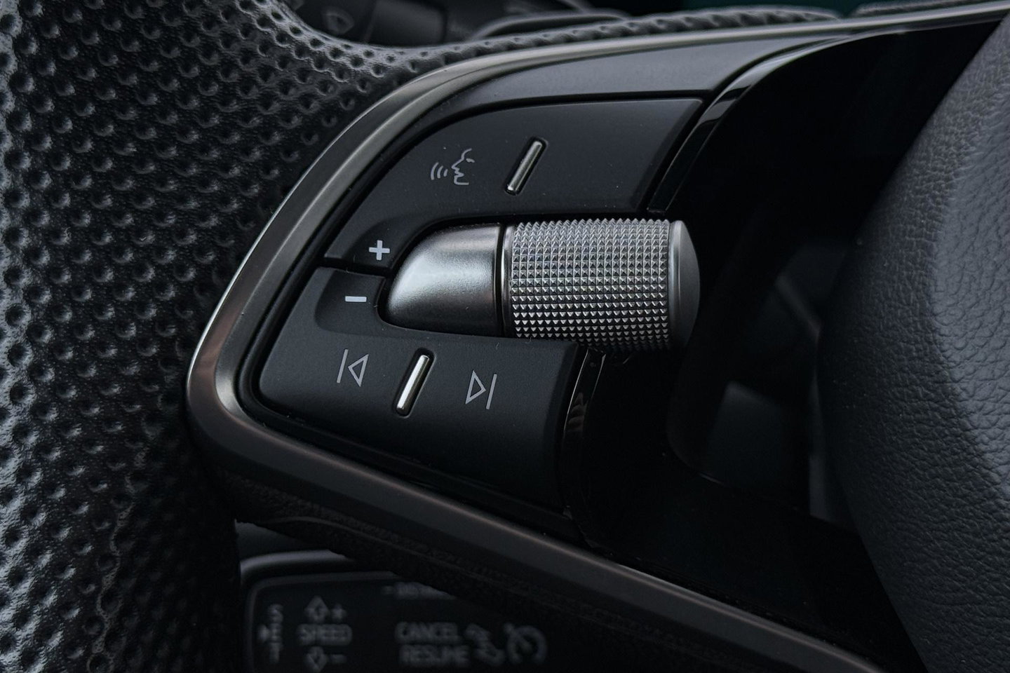 Škoda Kodiaq 1.5 TSI MHEV Tour Edition | ACC | Trekhaak | Keyless | Camera | Stoelverwarming | Memory | Getint glas | 20 Inch