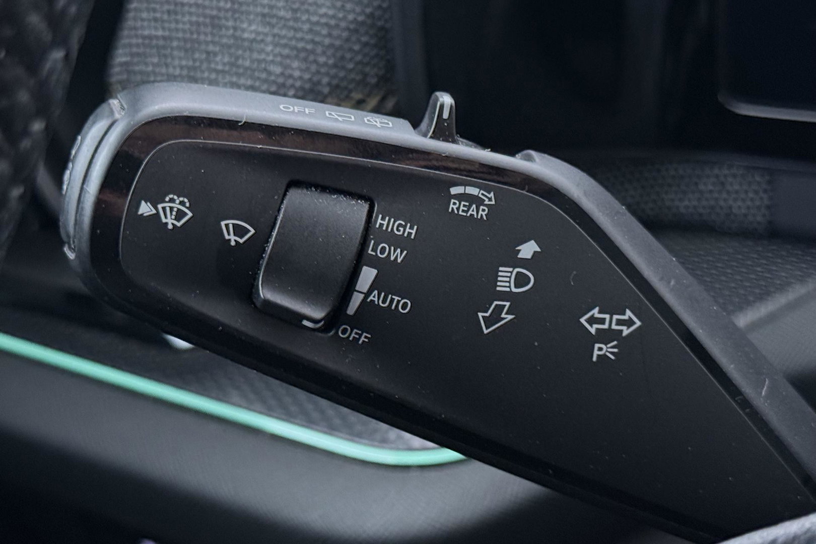Škoda Kodiaq 1.5 TSI MHEV Tour Edition | ACC | Trekhaak | Keyless | Camera | Stoelverwarming | Memory | Getint glas | 20 Inch