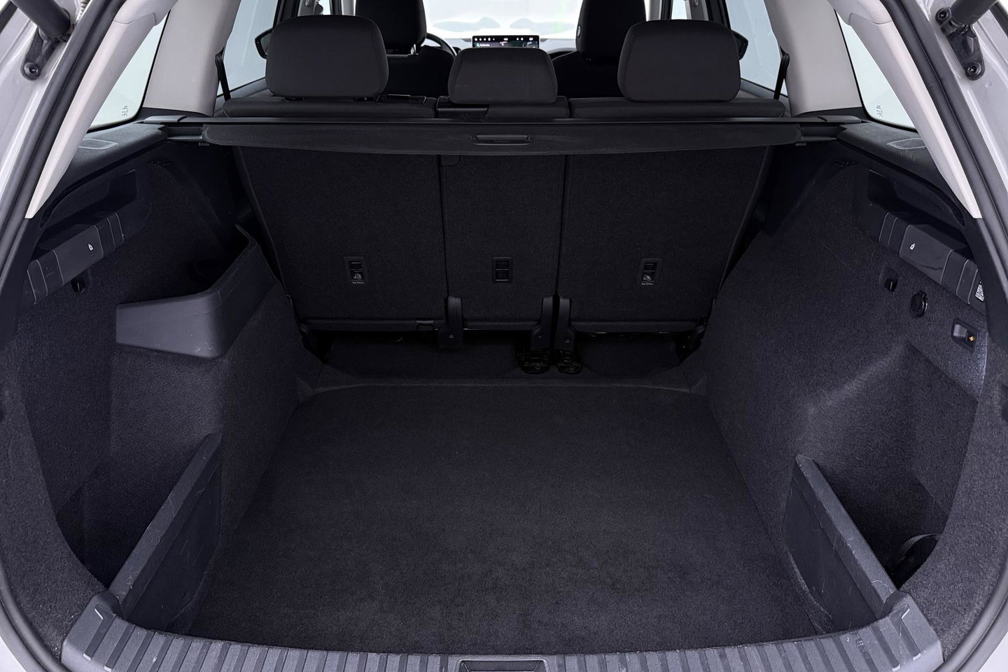 Škoda Kodiaq 1.5 TSI MHEV Tour Edition | ACC | Trekhaak | Keyless | Camera | Stoelverwarming | Memory | Getint glas | 20 Inch