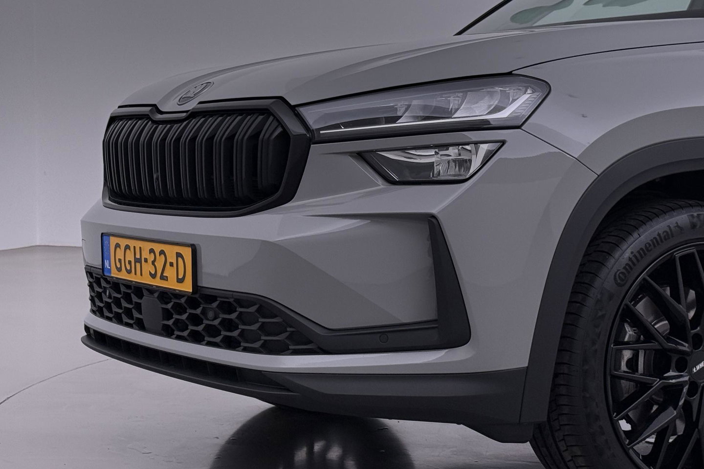 Škoda Kodiaq 1.5 TSI MHEV Tour Edition | ACC | Trekhaak | Keyless | Camera | Stoelverwarming | Memory | Getint glas | 20 Inch