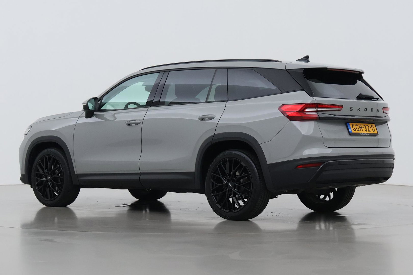 Škoda Kodiaq 1.5 TSI MHEV Tour Edition | ACC | Trekhaak | Keyless | Camera | Stoelverwarming | Memory | Getint glas | 20 Inch