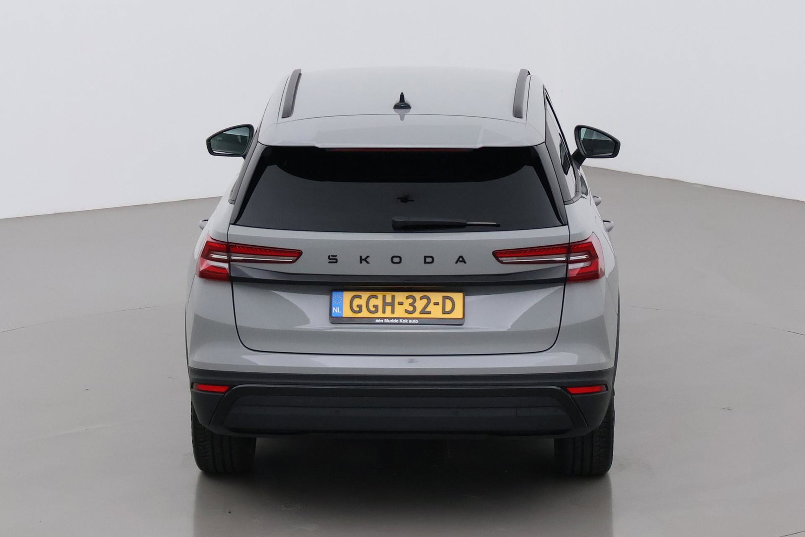 Škoda Kodiaq 1.5 TSI MHEV Tour Edition | ACC | Trekhaak | Keyless | Camera | Stoelverwarming | Memory | Getint glas | 20 Inch