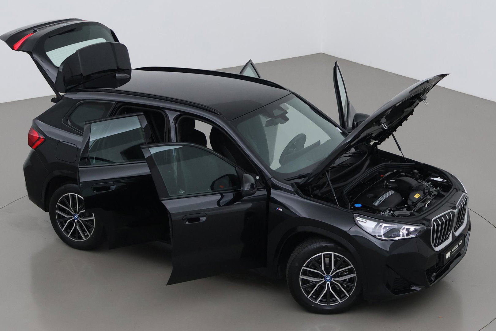 BMW X1 xDrive25e | M Sport | Adaptief M-onderstel | Camera | Adaptieve LED | Cruise Control | Stoelverwarming