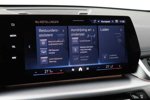 BMW X1 xDrive25e | M Sport | Adaptief M-onderstel | Camera | Adaptieve LED | Cruise Control | Stoelverwarming