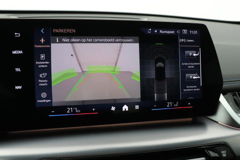 BMW X1 xDrive25e | M Sport | Adaptief M-onderstel | Camera | Adaptieve LED | Cruise Control | Stoelverwarming
